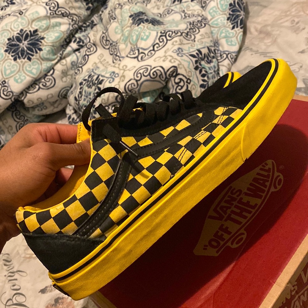 COPY - Size 10.5 yellow/black checkered vans